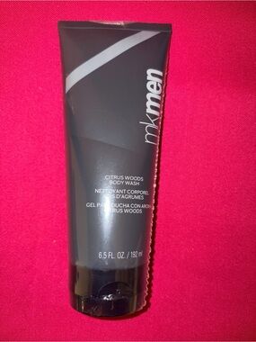 Mary Kay mkmen Citrus Woods Body Wash - Black